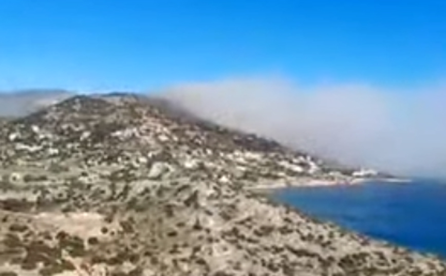 Μεγάλη φωτιά τώρα στην Αγία Μαρίνα Κορωπίου: Κλειστή η Αθηνών – Σουνίου