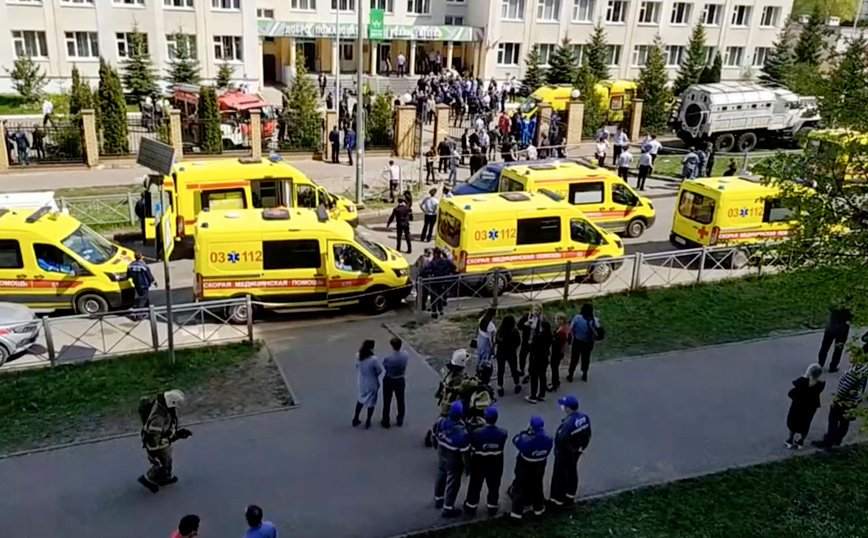 Έφηβος σκόρπισε τον τρόμο σε σχολείο στη Ρωσία &#8211; 11 οι νεκροί, ανάμεσά τους 7 παιδιά