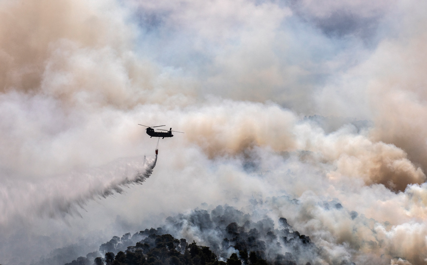 Σπίρτζης για τις φωτιές: Η ελληνική κοινωνία υποφέρει λόγω ανικανότητας και επιτελικού χάους