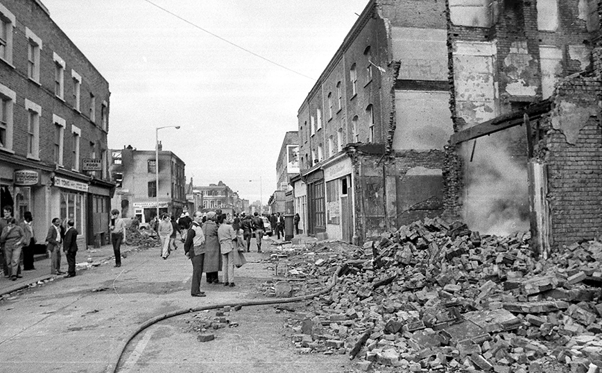 Εξέγερση του Μπρίξτον: Μνημείο για την Cherry Groce, μαύρη γυναίκα είδωλο που πυροβολήθηκε αναίτια από αστυνομικούς