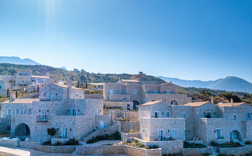 Η αισθητική, η πολυτέλεια και η ηρεμία δίνουν ραντεβού στο Ariá Estate Suites and Spa της Μάνης