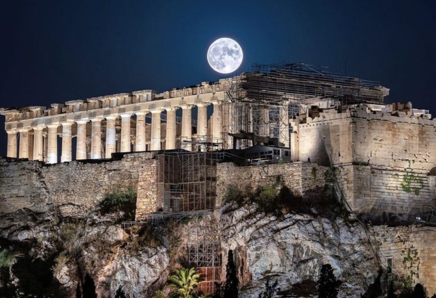 Τριπλή διεθνής διάκριση για τον νέο φωτισμό της Ακρόπολης