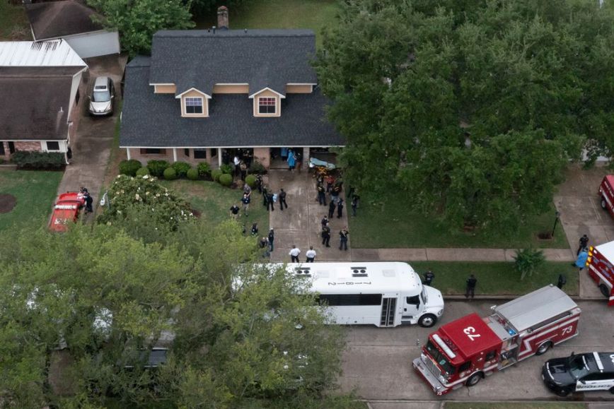 ΗΠΑ: 90 άτομα βρέθηκαν στοιβαγμένα σε σπίτι έπειτα από έφοδο της Αστυνομίας