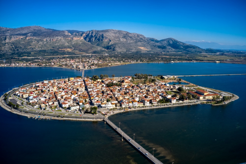 Έκτακτη σύσκεψη στο Μεσολόγγι λόγω της έξαρσης κρουσμάτων κορονοϊού