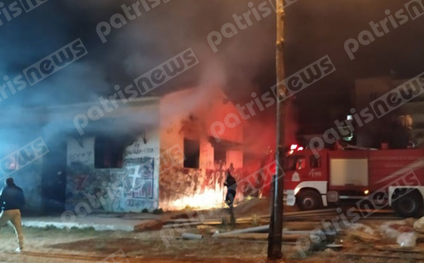 Φωτιά στον πρώην σταθμό του ΟΣΕ στην Αμαλιάδα – Ζημιές σε κατάστημα εστίασης
