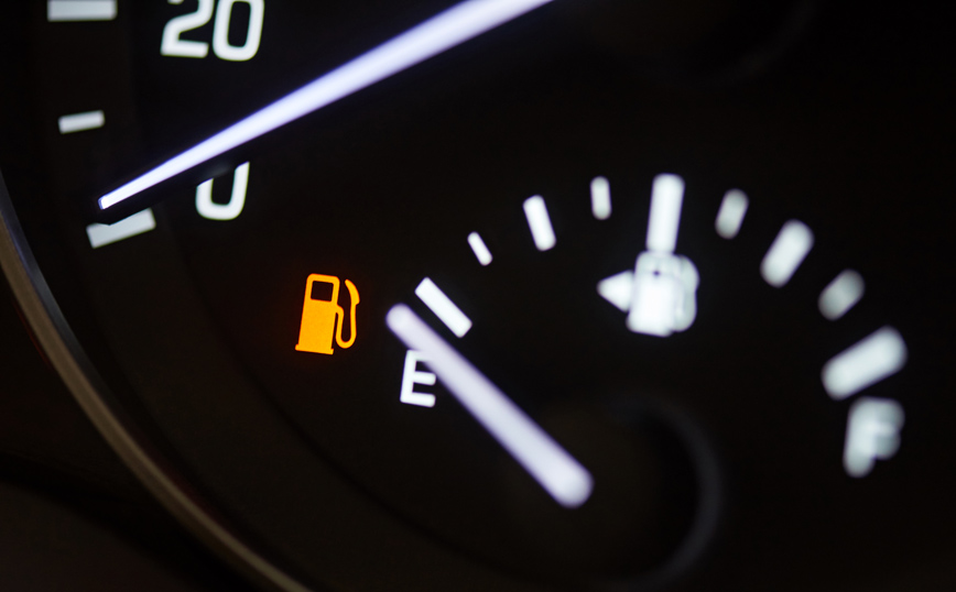 Αυξάνεται από αύριο η τιμή της βενζίνης: Τα  προβλήματα που δημιουργούνται από το άδειο ρεζερβουάρ