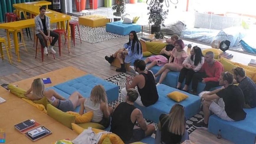 House of Fame: Πάγωσαν οι σπουδαστές με όσα τους ανακοίνωσε η Holly Grace