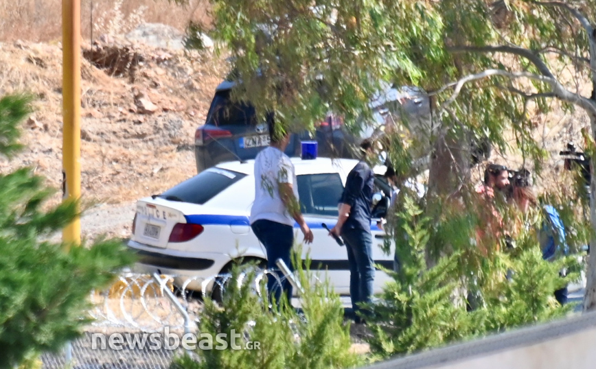 Δολοφονία στη Βάρη: Φωτογραφίες από το σημείο της εκτέλεσης – Ο πυγμάχος είχε απασχολήσει στο παρελθόν τις Αρχές