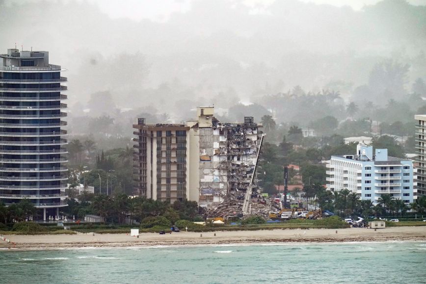 Κατάρρευση κτιρίου στο Μαϊάμι: Μεταξύ των 156 αγνοουμένων κι ένας 21χρονος ομογενής