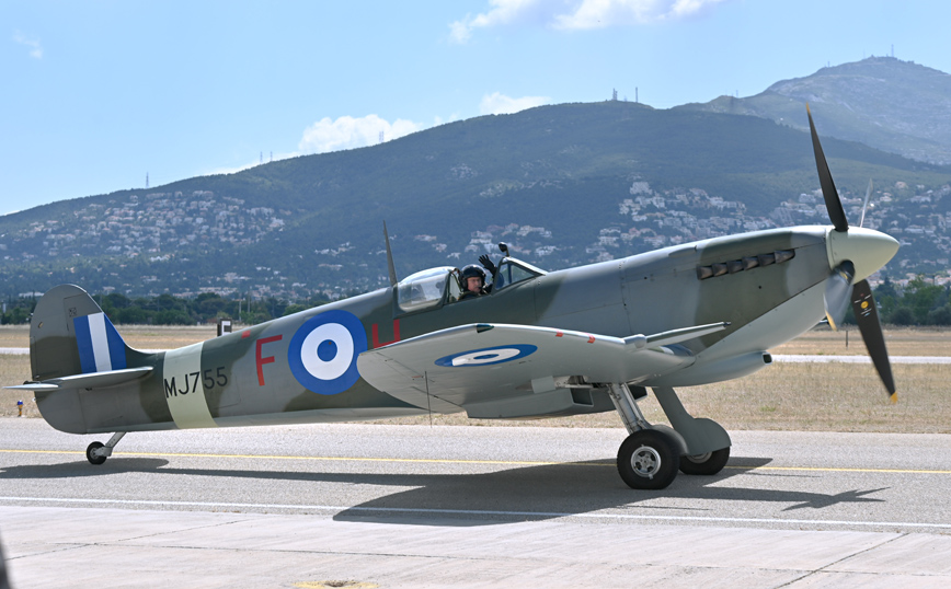 Spitfire: Το θρυλικό πολεμικό αεροσκάφος ξανά στον ελληνικό ουρανό