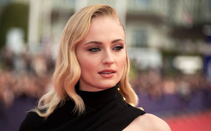 The Staircase: Η Sophie Turner επιστρέφει στα παλιά της λημέρια