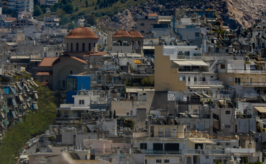 Παράταση της εφαρμογής των νέων αντικειμενικών αξιών λόγω αδυναμίας διεκπεραίωσης χιλιάδων μεταβιβάσεων ζητά ο ΣΥΡΙΖΑ