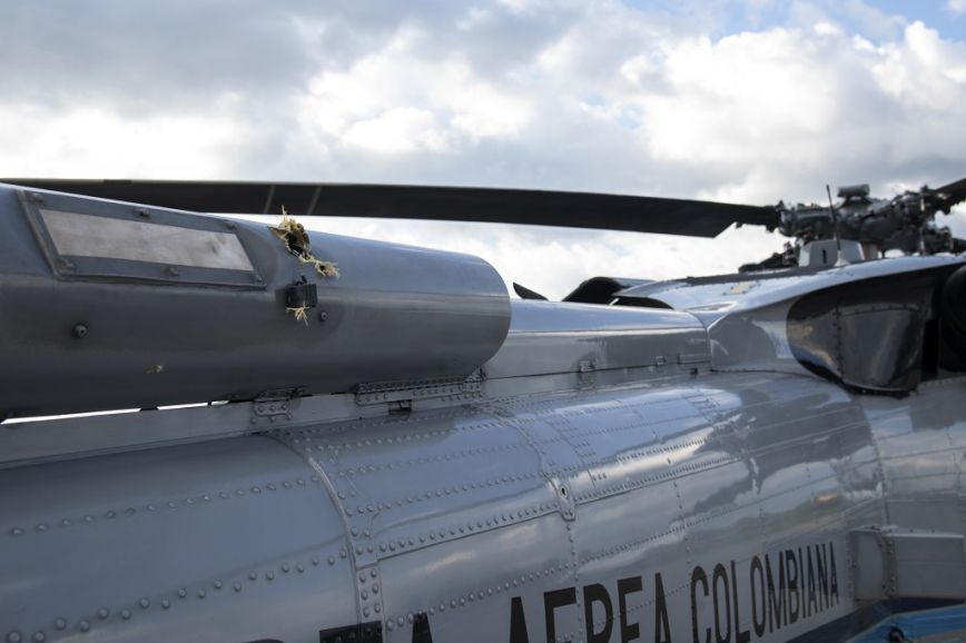 Η κυβέρνηση της Κολομβία δίνει αμοιβή για πληροφορίες σχετικά με τα πυρά στο προεδρικό ελικόπτερο
