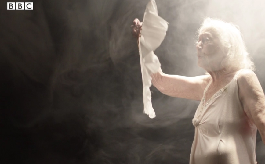 Η 106χρονη χορεύτρια που αψηφά τον χρόνο και δεν σταματά ποτέ