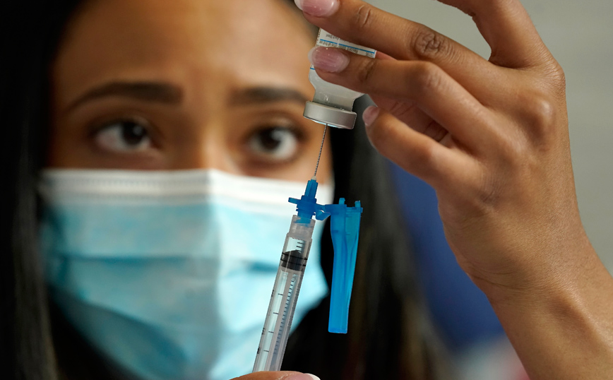Moderna: Αίτημα για πλήρη έγκριση του εμβολίου της για τους άνω των 18