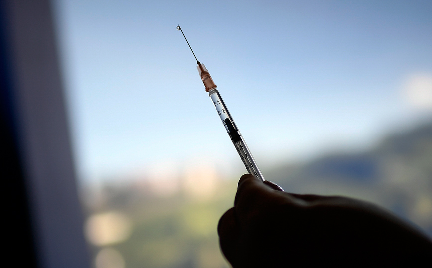 Κορονοϊός &#8211; Κίνα: Πατάει «γκάζι» στην ανάπτυξη εμβολίων που στοχοποιούν τη μετάλλαξη Όμικρον