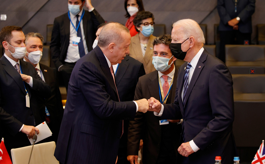 χαιρετισμός Ερντογάν και Μπάιντεν χαιρετισμός Ερντογάν και Μπάιντεν