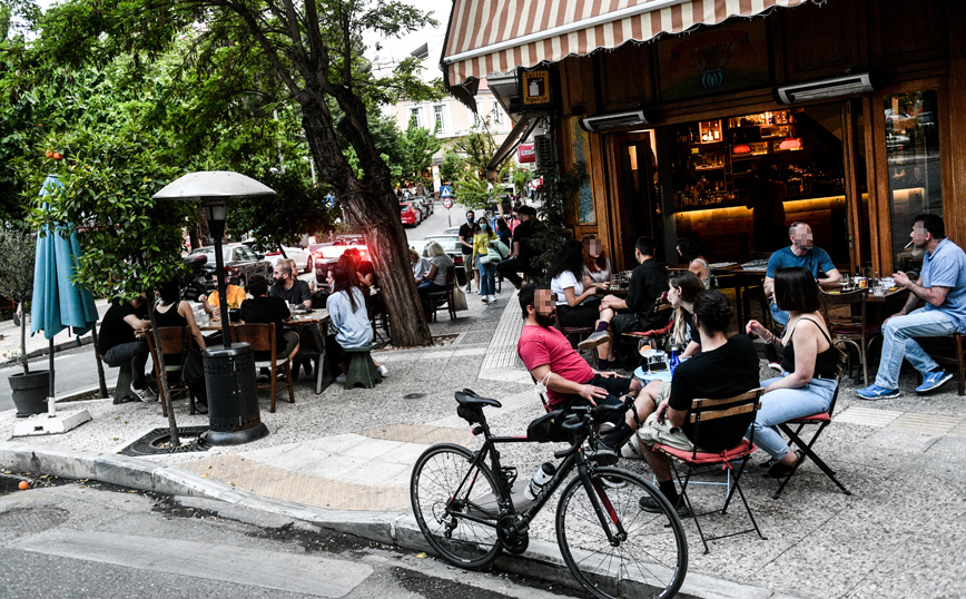 Έρχεται νέα χαλάρωση των μέτρων από το Σάββατο- Επιστρέφει η μουσική, «οδικός χάρτης» για δεξιώσεις και εστίαση