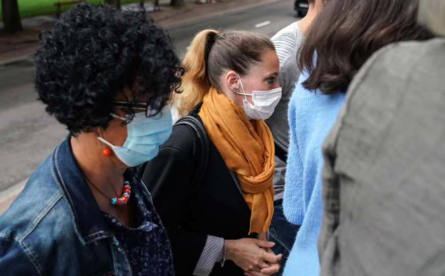 Βαλερί Μπακό: Κατέρρευσε στο δικαστήριο η Γαλλίδα που σκότωσε τον βιαστή πατριό και σύζυγό της