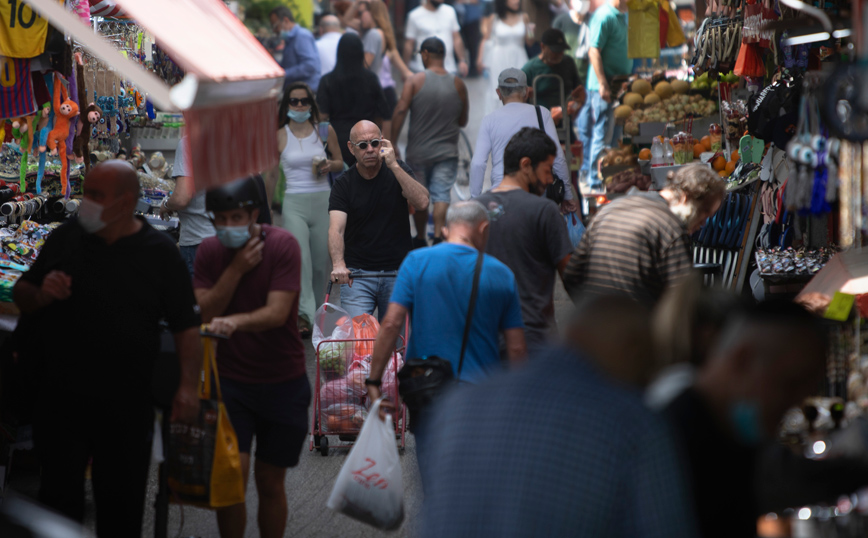 Ισραήλ: «Να μάθουμε να ζούμε με τον κορονοϊό» – Αλλαγή στρατηγικής μετά την επέλαση της μετάλλαξης Delta
