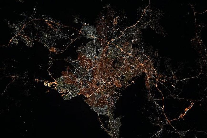 Η νυχτερινή Αθήνα από τον Διαστημικό Σταθμό: Μεγαλοπρεπής με το ανεκτίμητο στολίδι της, την Ακρόπολη