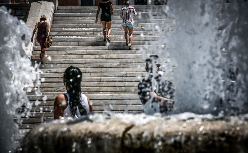 Καιρός: Ακόμη και 43 βαθμούς το Σάββατο &#8211; Σκόνη και αίσθημα δυσφορίας