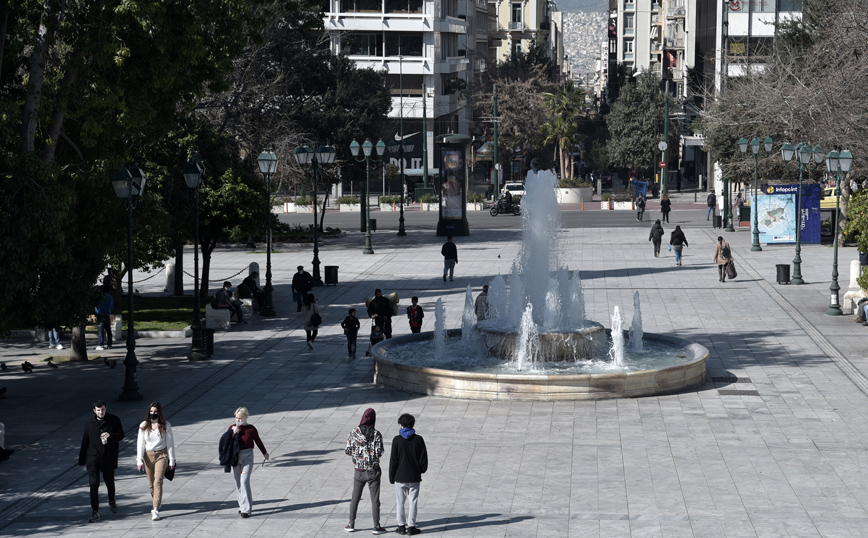 Έκτακτες ανακοινώσεις Χαρδαλιά στις 18:00 για τις μάσκες