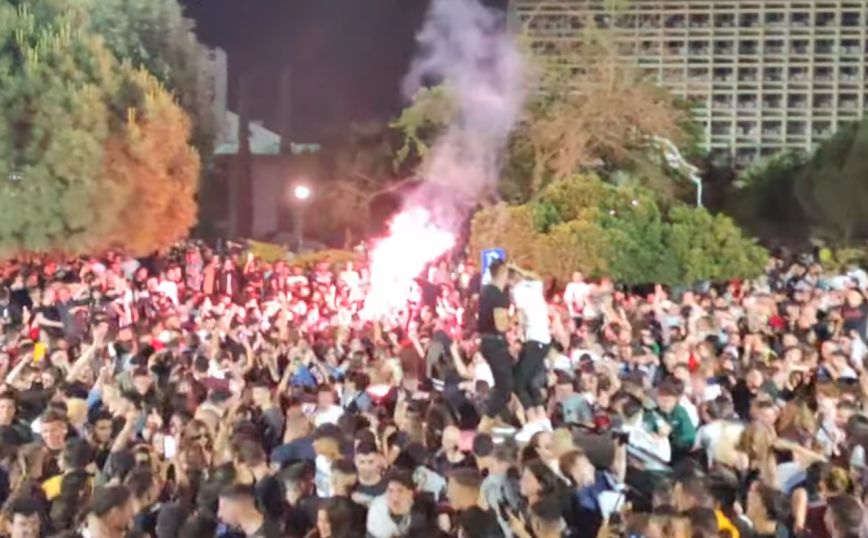 Απίστευτες εικόνες στο ΑΠΘ: Νέο κορονοπάρτι με 3.000 άτομα