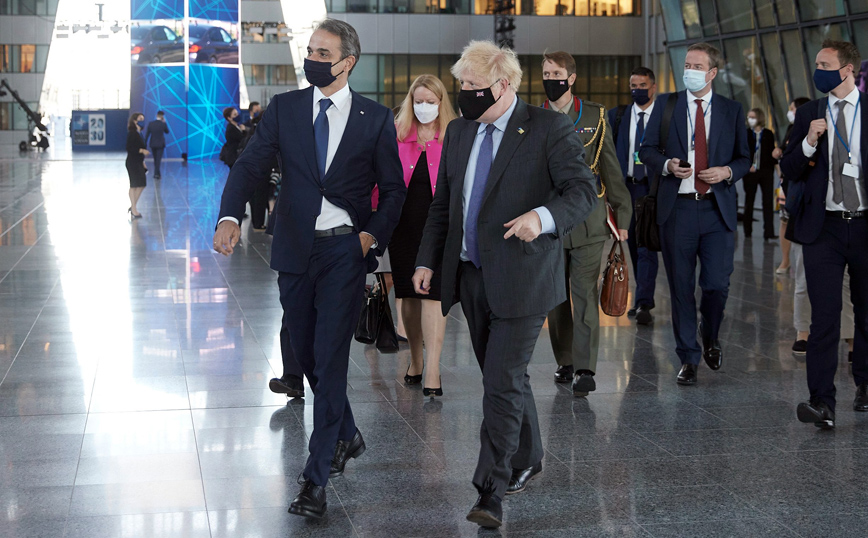 Ο Μητσοτάκης με τον Μπόρις Τζόνσον Ο Μητσοτάκης με τον Μπόρις Τζόνσον