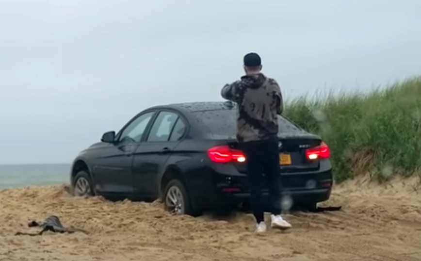 Οδηγός BMW βάζει το αυτοκίνητο στην παραλία και ακολουθεί επική γκάφα