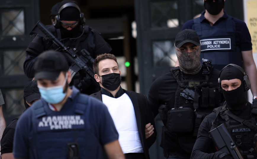 Γλυκά Νερά: Αλλάζει το επώνυμο της μικρής Λυδίας – Πώς αντέδρασε ο Μπάμπης Αναγνωστόπουλος