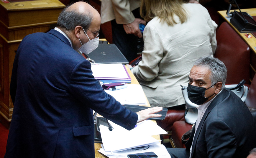 Σκουρλέτης: Να συμπράξουμε οι αριστερές προοδευτικές δυνάμεις – Να ζητήσουμε 751 ευρώ κατώτατο μισθό