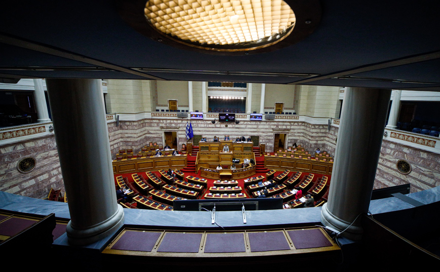 Εγκρίθηκε το νομοσχέδιο για το ψηφιακό πιστοποιητικό κορονοϊού – Έχουν εκδοθεί πάνω 170.000