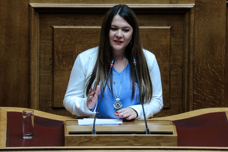 Ανεξαρτητοποιήθηκε από το ΜέΡΑ25 η βουλευτής Κωνσταντίνα Αδάμου