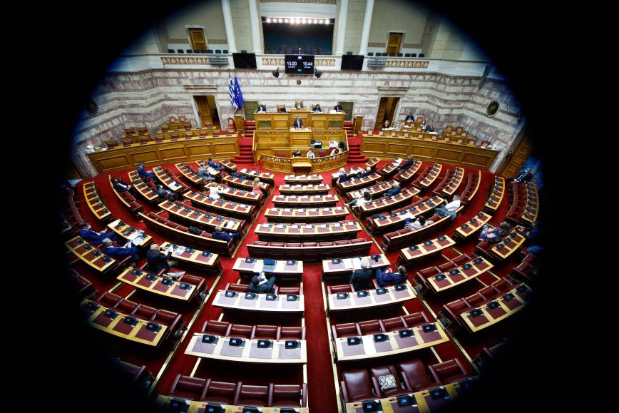 Τασούλας: 295 οι βουλευτές που εμβολιάστηκαν ή νόσησαν το τελευταίο εξάμηνο από covid-19
