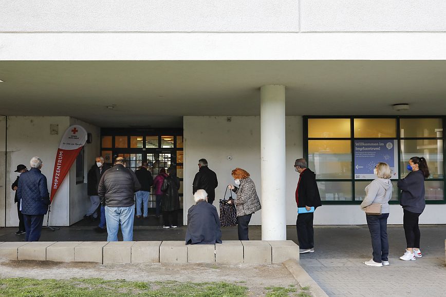 Αυστρία: Εμβολιασμοί μόνο με ταυτότητα και χωρίς ραντεβού σε κομβικά σημεία της Βιέννης