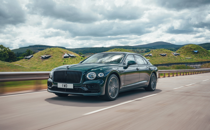 Νέα Bentley Flying Spur Hybrid: Με κινητήρα V6 2,9 λίτρων, ισχύ 544 ίππων και αυτονομία 700+ χιλιομέτρων