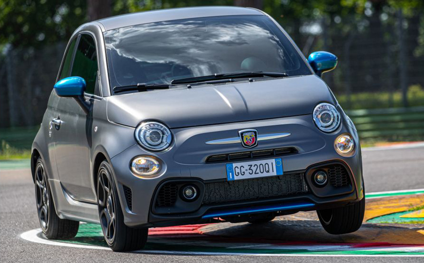 Abarth F595: Από την Formula 4 στους δρόμους