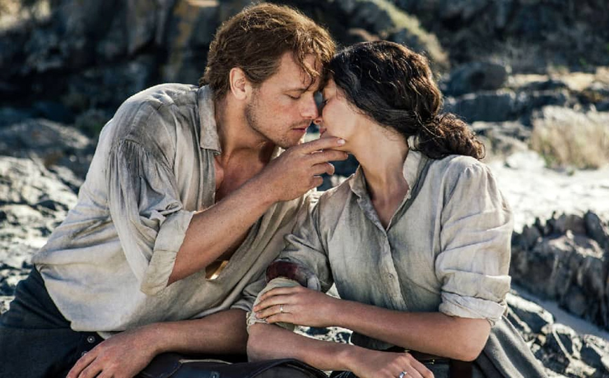 Outlander: Η συγγραφέας των βιβλίων αφήνει «ανοιχτό» το ενδεχόμενο να τελειώσει η σειρά στην 7η σεζόν