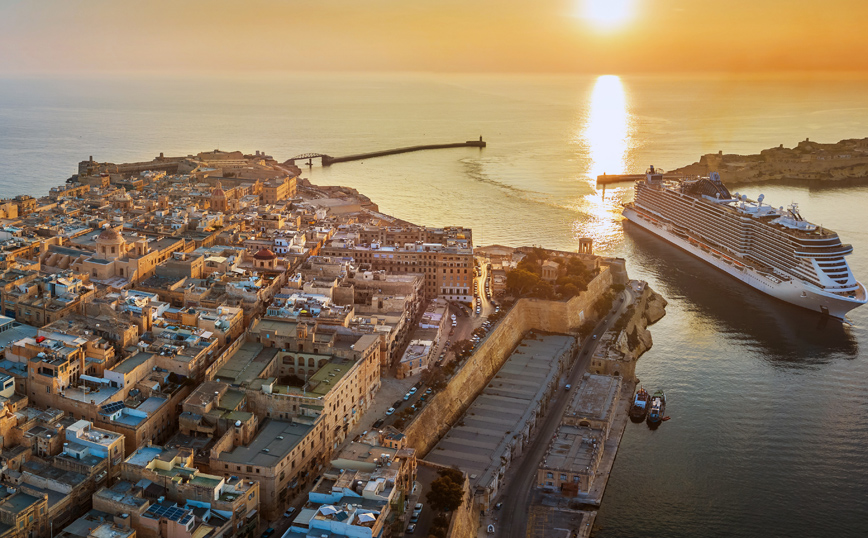 Μπλόκο στους ανεμβολίαστους επισκέπτες βάζει η Μάλτα