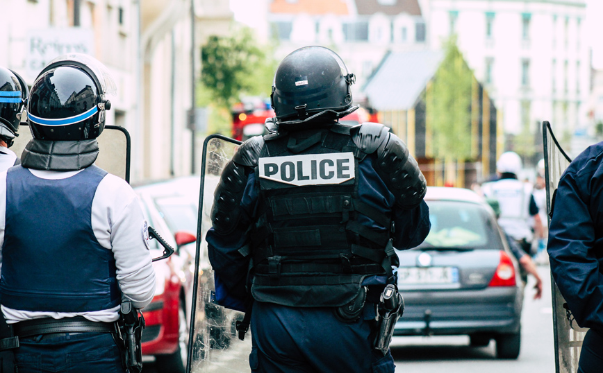 Γαλλία: Αυτοκίνητο έπεσε πάνω σε καφετέρια- Η αστυνομία απέκλεισε δρόμο του Παρισιού