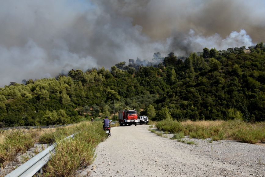 Πύρινη κόλαση στην Αχαΐα: «Τουλάχιστον 10 σπίτια έχουν καεί στην περιοχή μας» – «Ζήσαμε μία πρωτόγνωρη κατάσταση»
