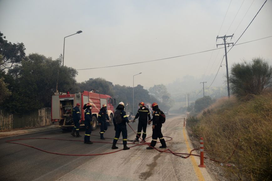 Φωτιά στην Αρχαία Ολυμπία: Μαίνεται η πυρκαγιά &#8211; Σύσκεψη υπό τον Μιχάλη Χρυσοχοΐδη