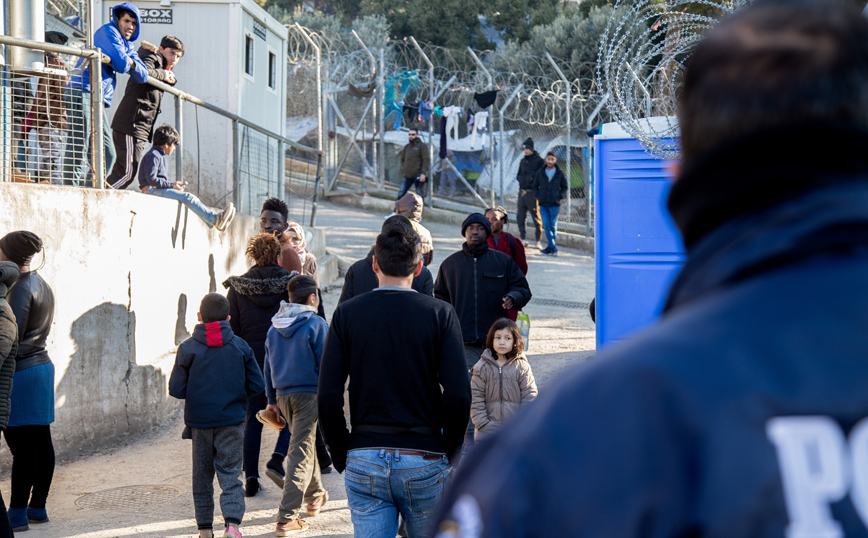 Υπουργείο Μετανάστευσης και Ασύλου: Μείωση διαμενόντων στα νησιά κατά 76%