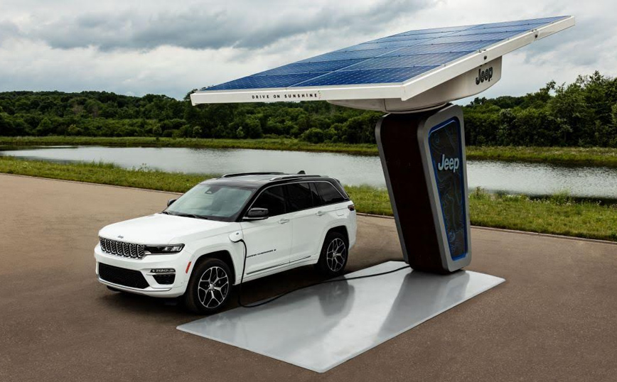 Αποκαλυπτήρια για το Plug-in hybrid Jeep Grand Cherokee 4xe