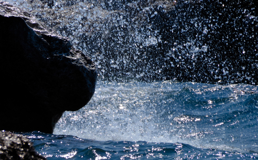 Απαγόρευση κολύμβησης στα βόρεια του Ρεθύμνου &#8211; Βρέθηκαν σημάδια διαρροής υγρών