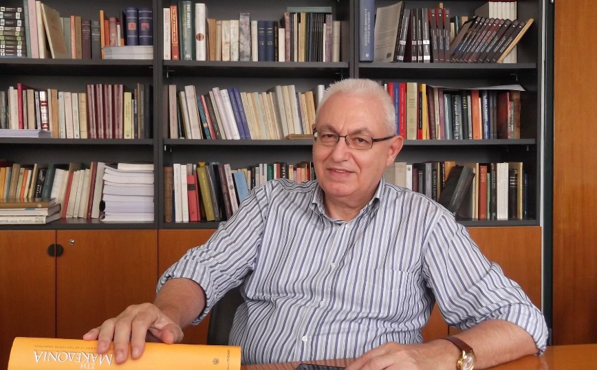 Ιωάννης Καζάζης: Απαγχονισμένος βρέθηκε ο καθηγητής και πρόεδρος του Κέντρου Ελληνικής Γλώσσας