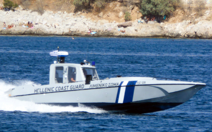 Τουλάχιστον 17 μετανάστες αποβίβασε ταχύπλοο σκάφος σε παραλία της Κω