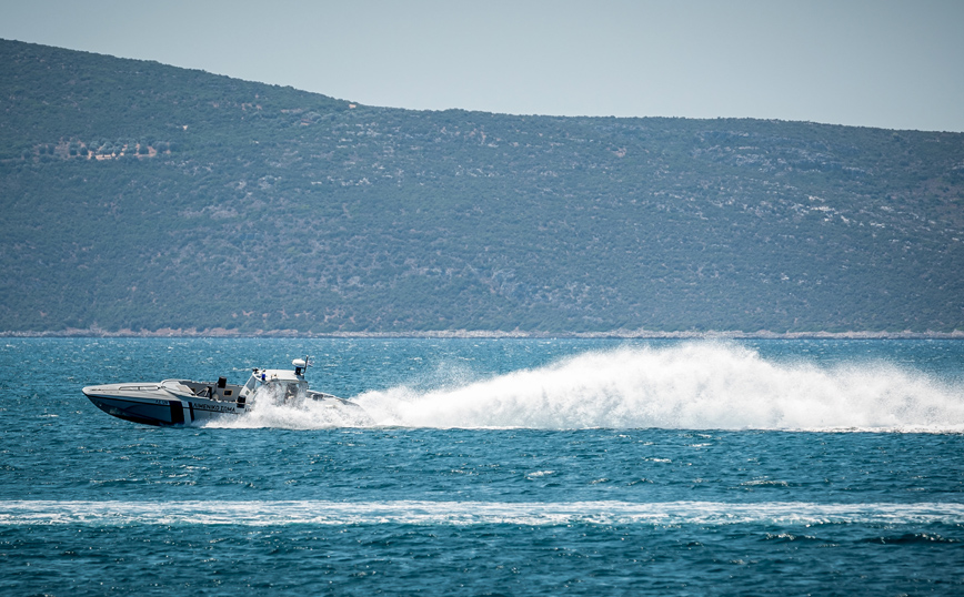 Σύγκρουση φέρι μποτ με ιστιοφόρο, το οποίο βυθίστηκε, μεταξύ Ωρωπού και Ερέτριας