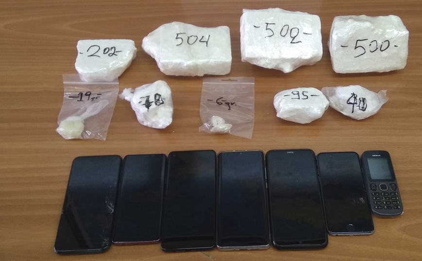 Πατήσια: Τους έπιασαν μέσα στο ταξί για διακίνηση ναρκωτικών – Είχαν σχεδόν δύο κιλά κοκαΐνη